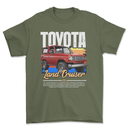Toyota Land Cruiser - Unisex T-Shirt , Bomuld-Beklædning-Toyota-Grøn Militær-S-Forside-Garage Culture Shop- garage - man cave - merchandise