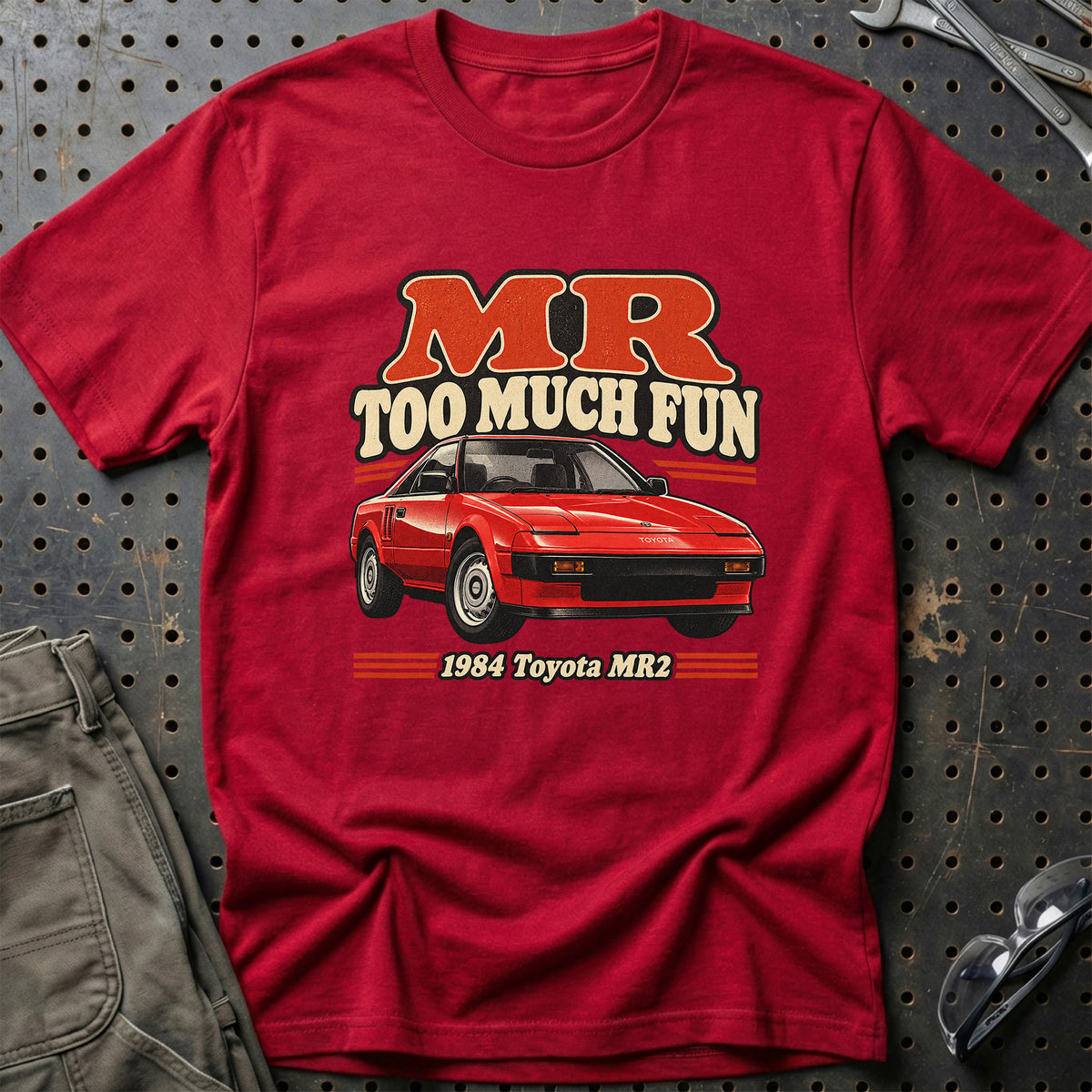
Toyota MR2 1984 – MR Too Much Fun T-Shirt – Rød