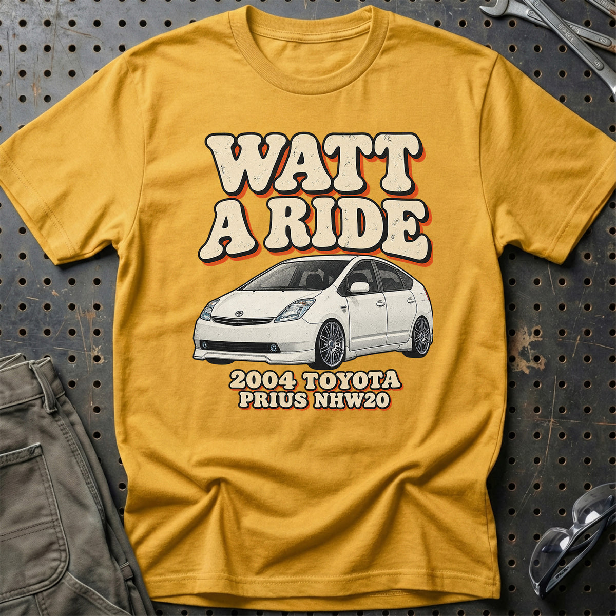 
Toyota Prius NHW20 2004 – Watt a Ride T-Shirt – Guld