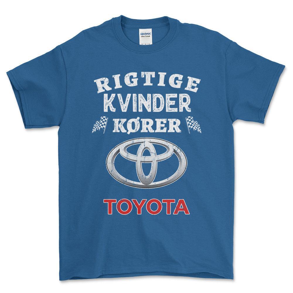 Toyota Rigtige Kvinder Kører - Unisex T-Shirt , Bomuld-Beklædning-Toyota-Blå Royal-S-Forside-Garage Culture Shop- garage - man cave - merchandise