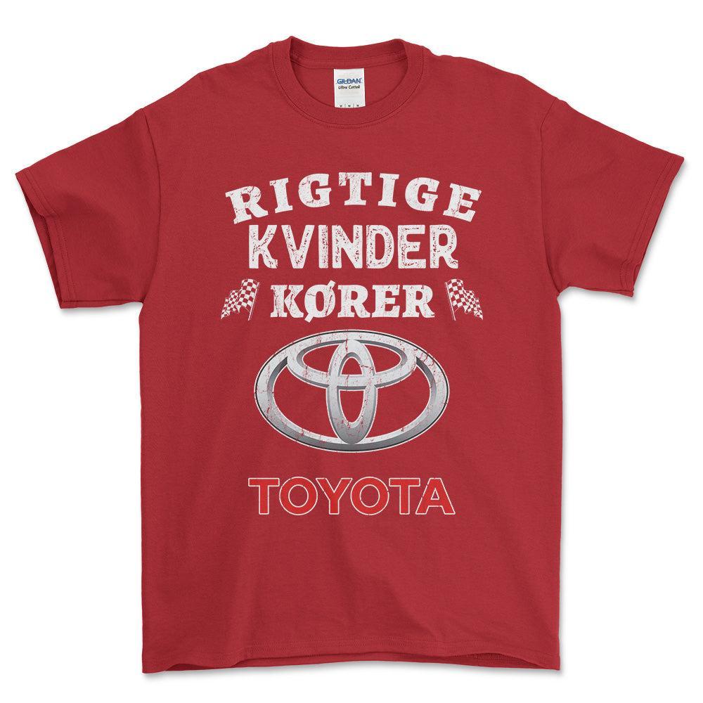 Toyota Rigtige Kvinder Kører - Unisex T-Shirt , Bomuld-Beklædning-Toyota-Rød-S-Forside-Garage Culture Shop- garage - man cave - merchandise