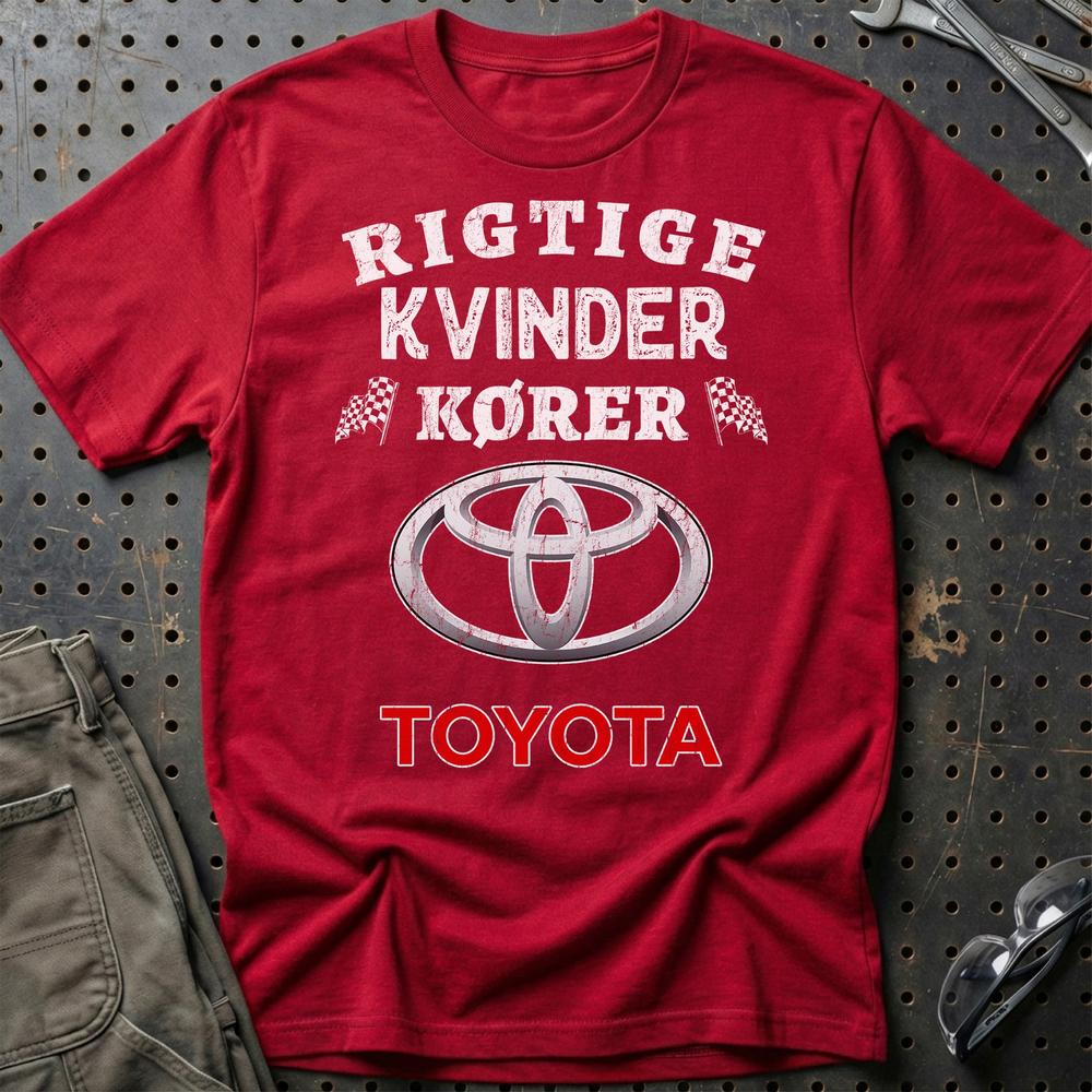 Toyota Rigtige Kvinder Kører - Unisex T-Shirt , Bomuld-Beklædning-Toyota-Rød-S-Garage Culture Shop- garage - man cave - merchandise