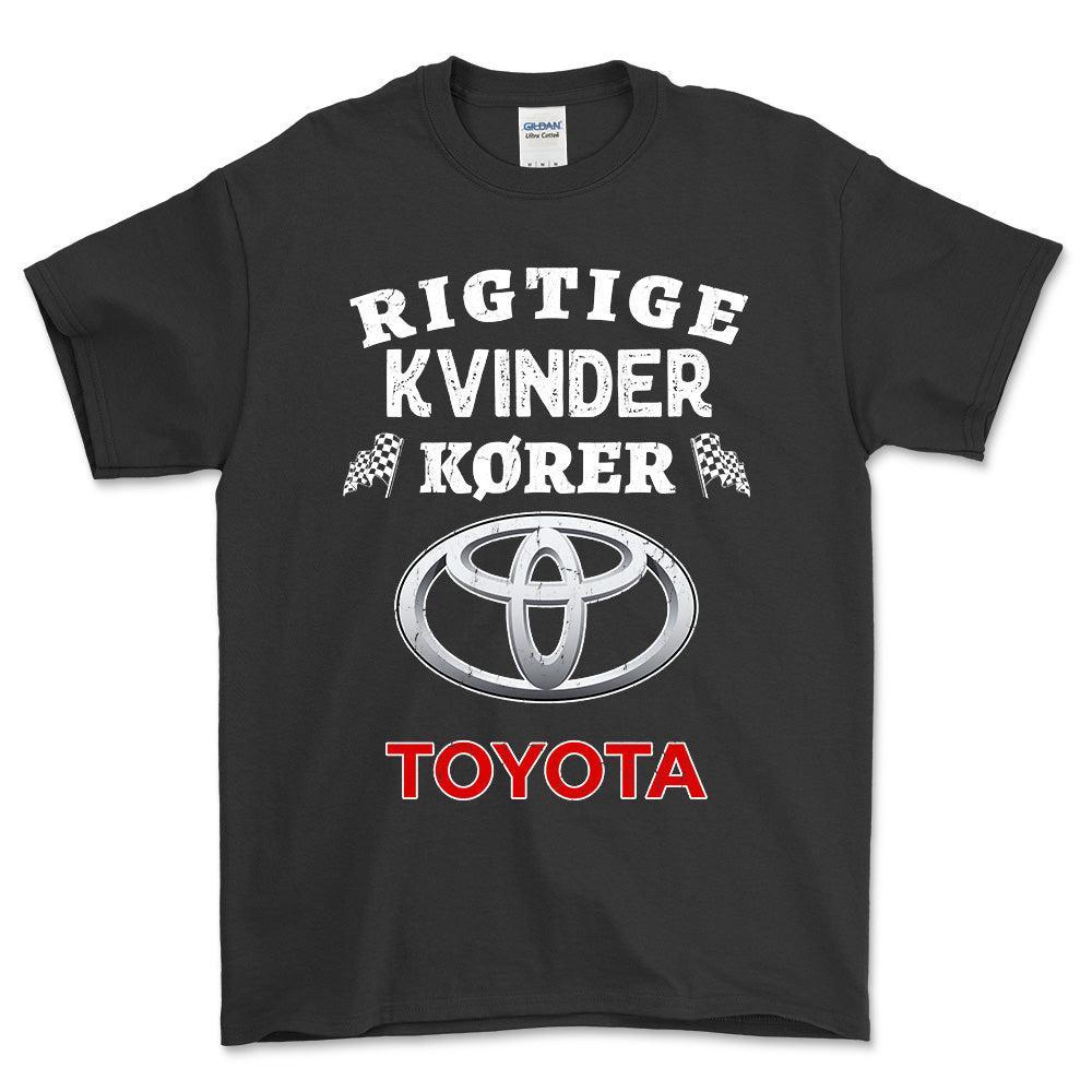 Toyota Rigtige Kvinder Kører - Unisex T-Shirt , Bomuld-Beklædning-Toyota-Sort-S-Forside-Garage Culture Shop- garage - man cave - merchandise