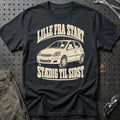 
Toyota Yaris I XP10 – Lille fra start stædig til sidst – Unisex T-Shirt – Sort
