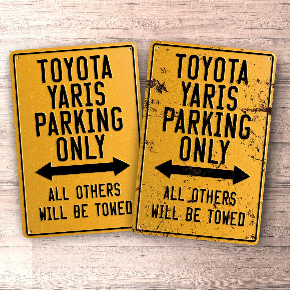 Toyota Yaris Parking Only Skilte, Musemåtte, Dørmåtte-Parking skilte-Toyota-Garage Culture Shop- garage - man cave - merchandise