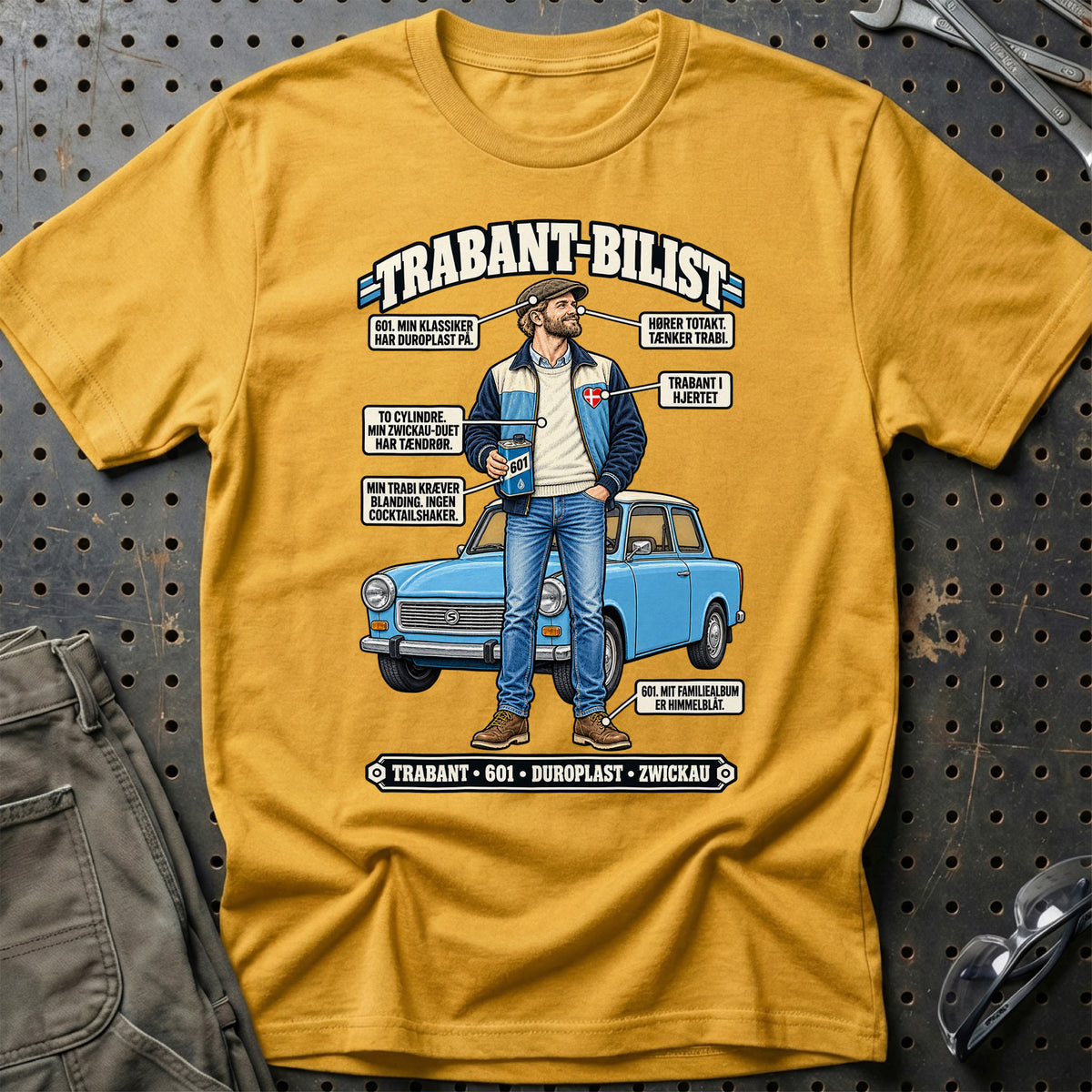 
Trabant-Bilist T-Shirt – Guld