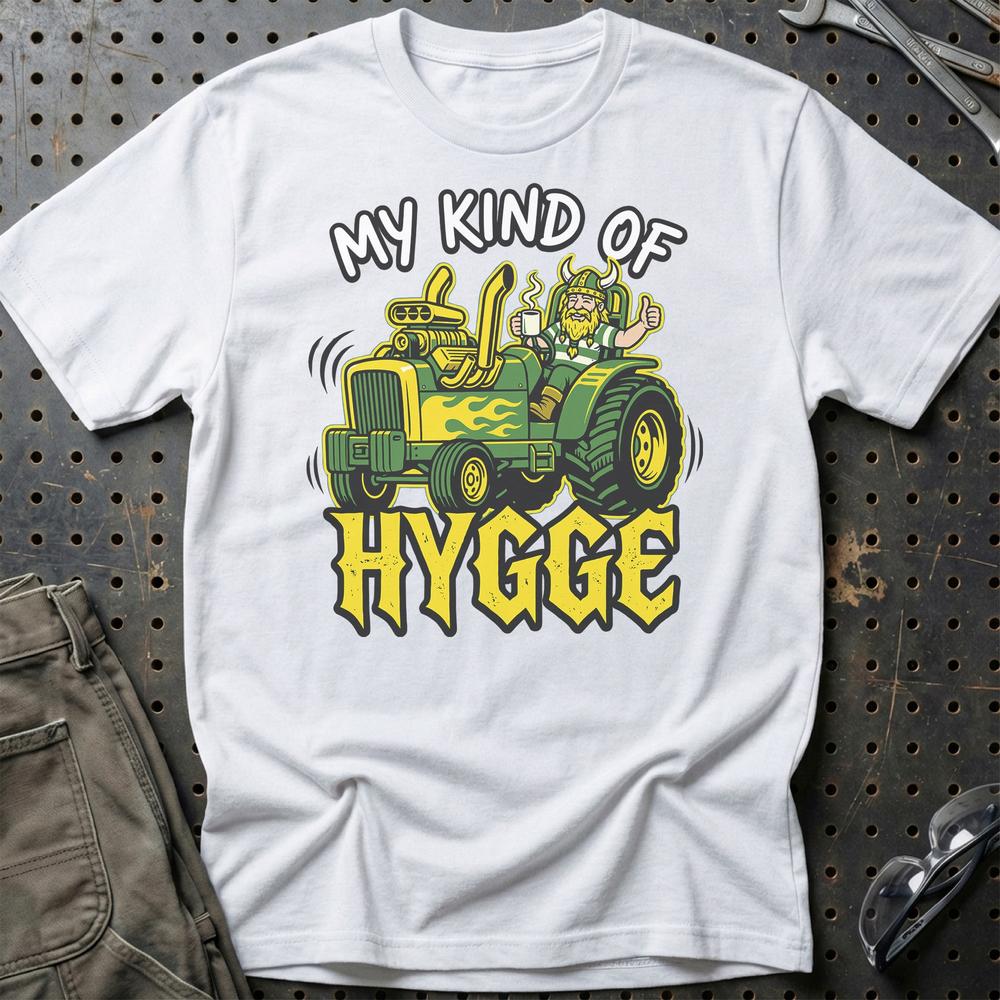 Tractor Pulling My Kind Of Hygge - Unisex T-Shirt , Bomuld-Beklædning-Garage Culture-Hvid-S-Garage Culture Shop- garage - man cave - merchandise