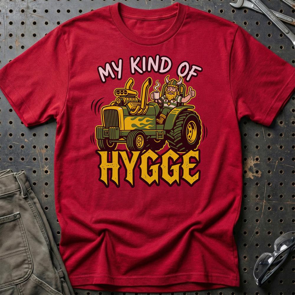 Tractor Pulling My Kind Of Hygge - Unisex T-Shirt , Bomuld-Beklædning-Garage Culture-Rød-S-Garage Culture Shop- garage - man cave - merchandise