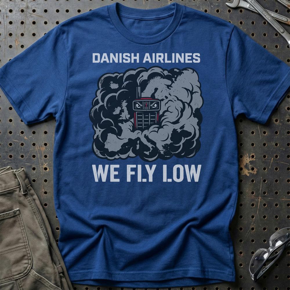 Traktortræk Danish Airlines We Fly Low T-Shirt-Beklædning-Garage Culture-Blå Royal-S-Garage Culture Shop- garage - man cave - merchandise