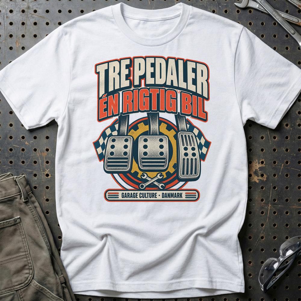 
Produktbillede af Tre Pedaler – Én Rigtig Bil T-Shirt
