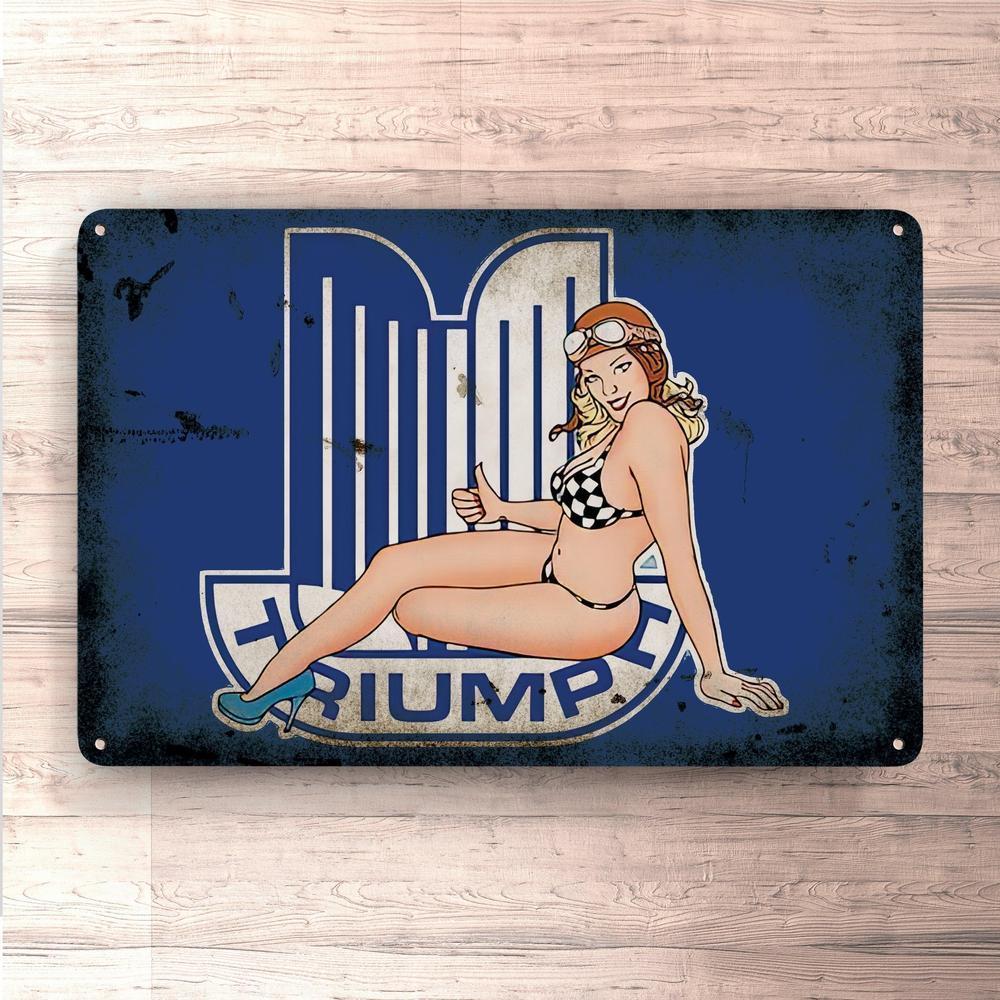 Triumph Pin-Up Vintage Skilte, Musemåtte, Dørmåtte , Plakat-Skilte-Triumph-Garage Culture Shop- garage - man cave - merchandise