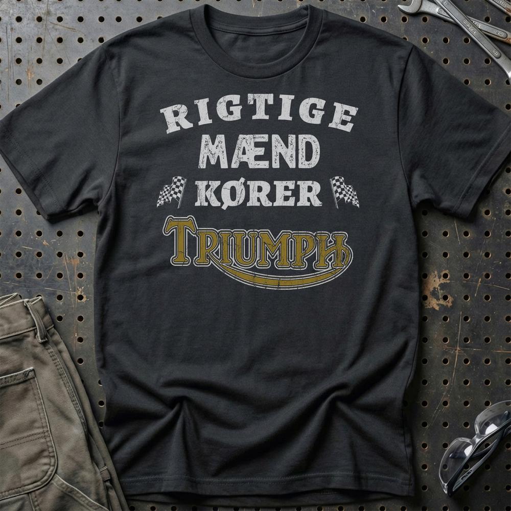 Triumph Rigtige Mænd Kører - Unisex T-Shirt , Bomuld-Beklædning-Triumph-Sort-S-Garage Culture Shop- garage - man cave - merchandise