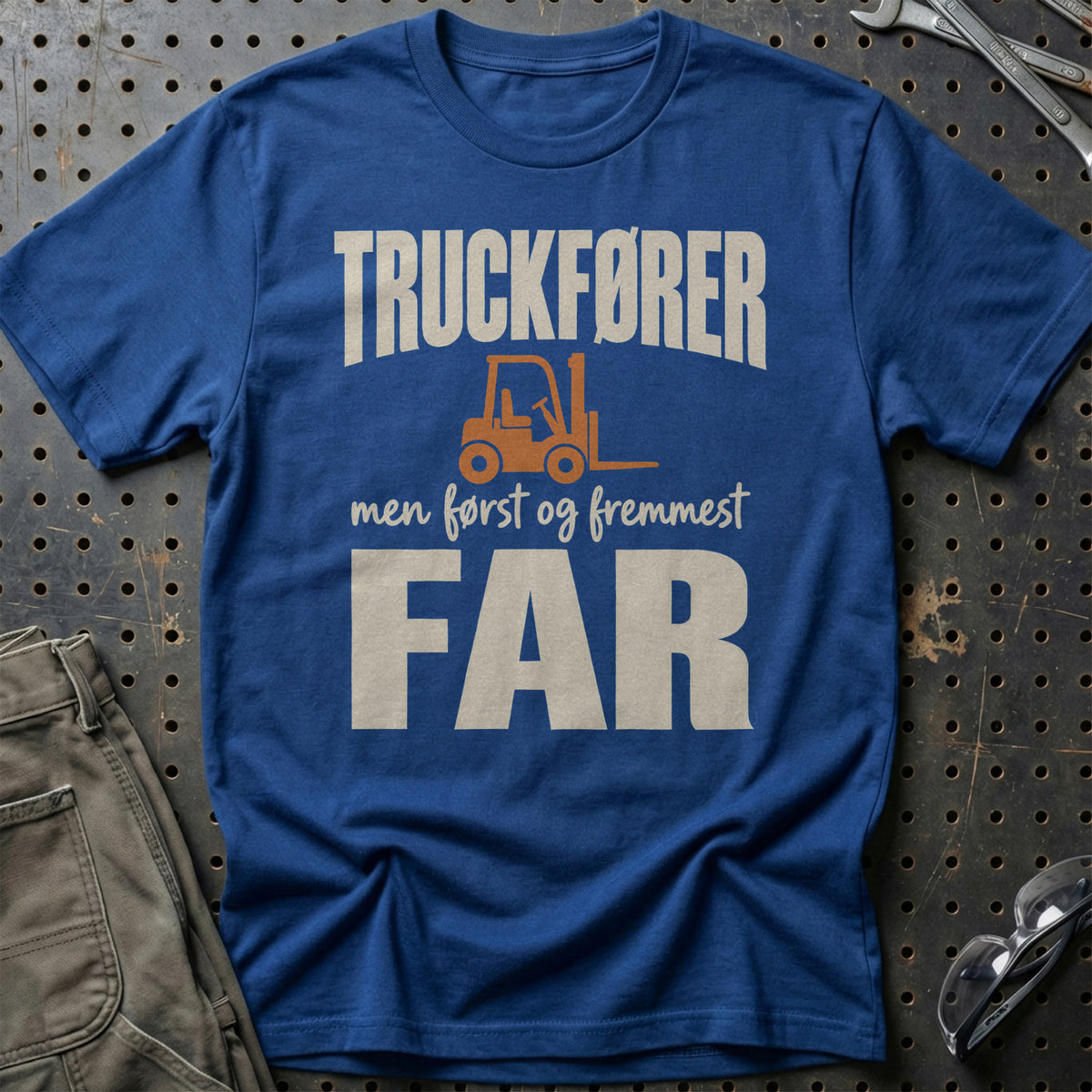 
Produktbillede af Truckfører – Men Først Og Fremmest Far T-Shirt
