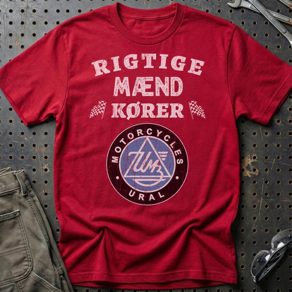 Ural Rigtige Mænd Kører T-Shirt-Beklædning-Ural-Rød-S-Garage Culture Shop- garage - man cave - merchandise