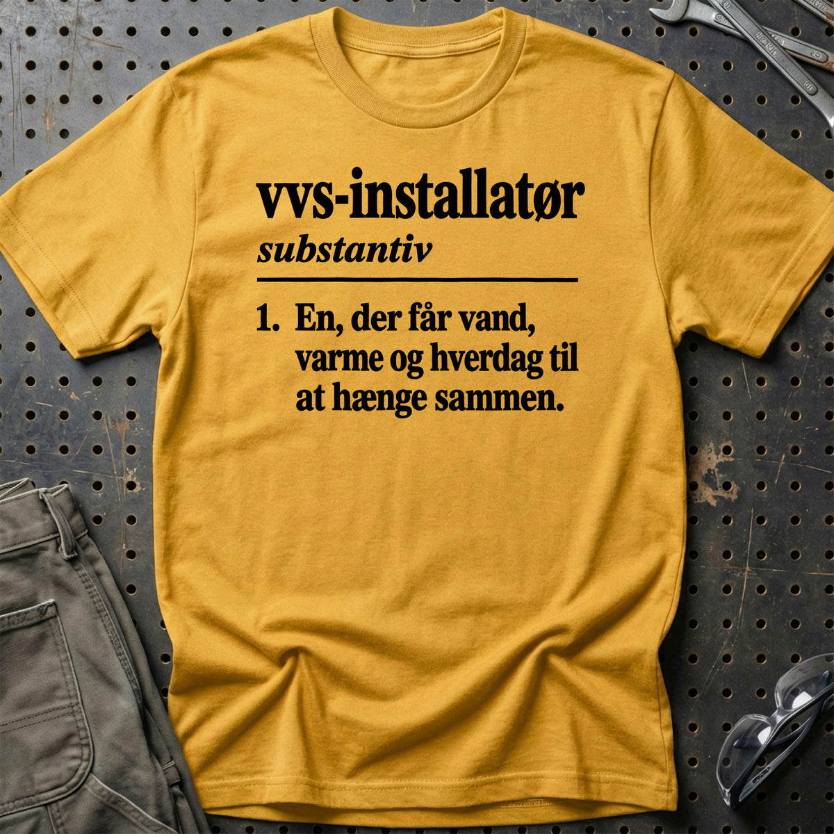 
VVS-installatør – Definition T-Shirt – Guld