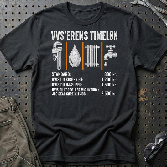 VVS'erens Timeløn - Unisex T-Shirt , Bomuld-Beklædning-Garage Culture-Sort-S-Garage Culture Shop- garage - man cave - merchandise
