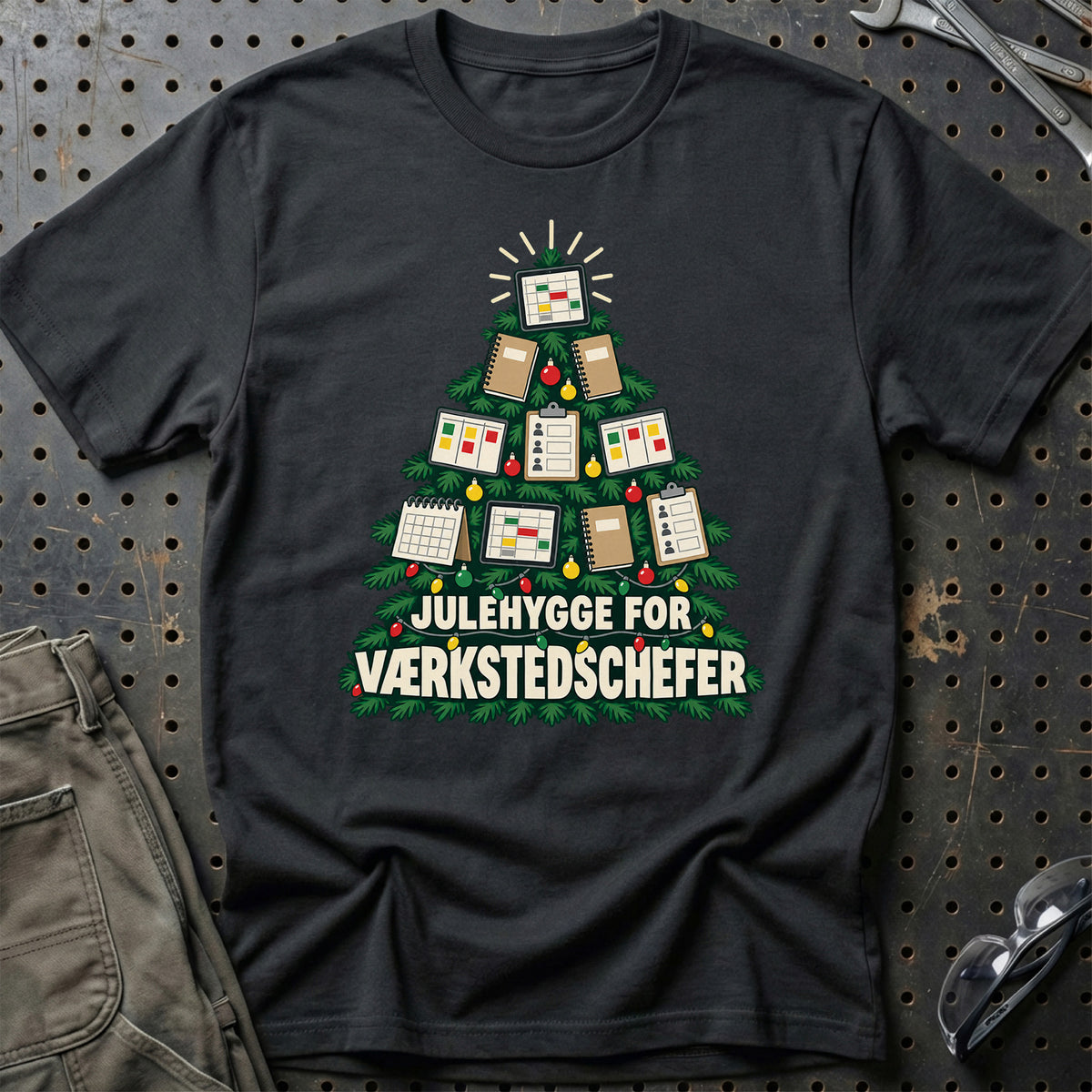 
Værkstedschef – Julehygge – Unisex T-Shirt – Sort