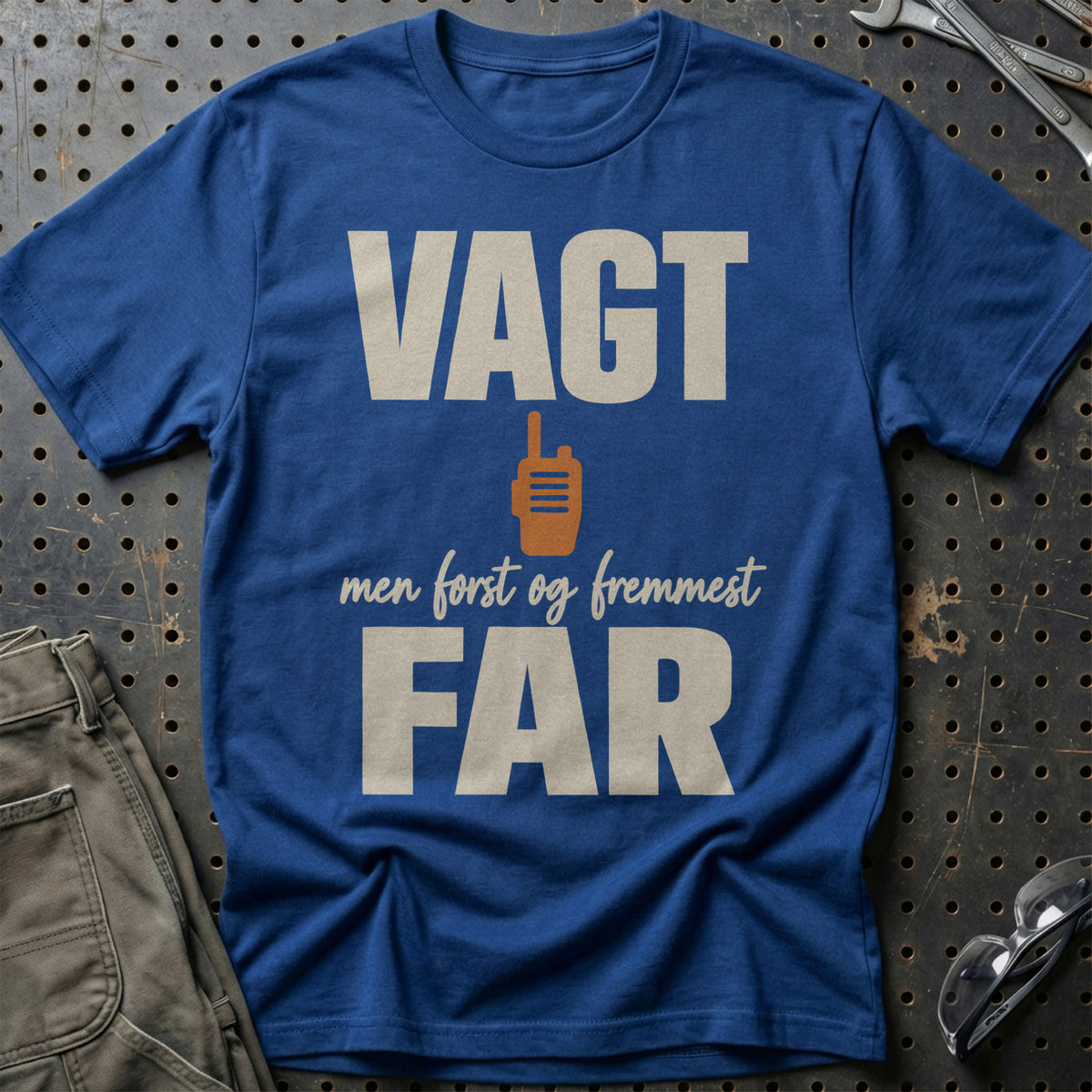 
Produktbillede af Vagt – Men Først Og Fremmest Far T-Shirt