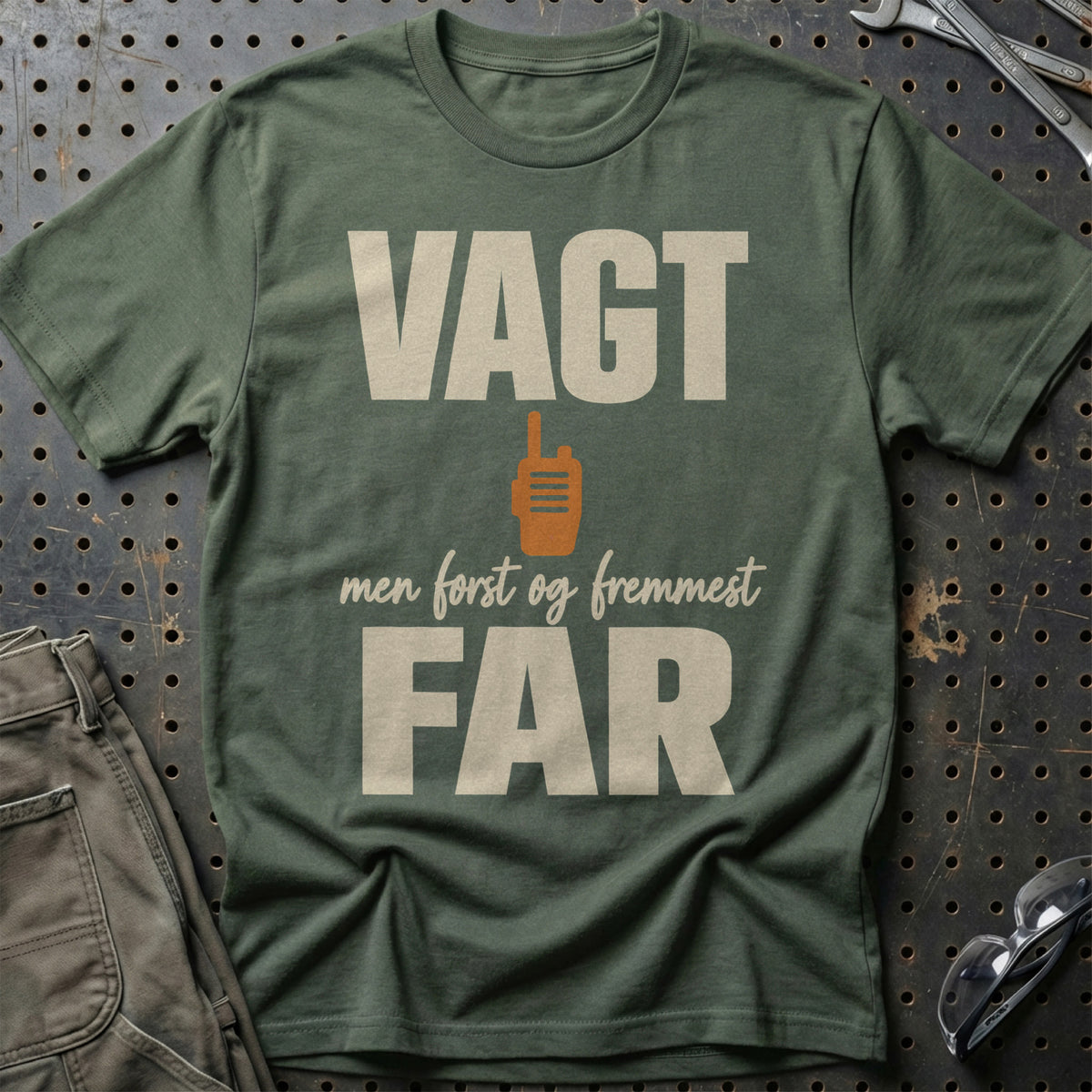 
Produktbillede af Vagt – Men Først Og Fremmest Far T-Shirt