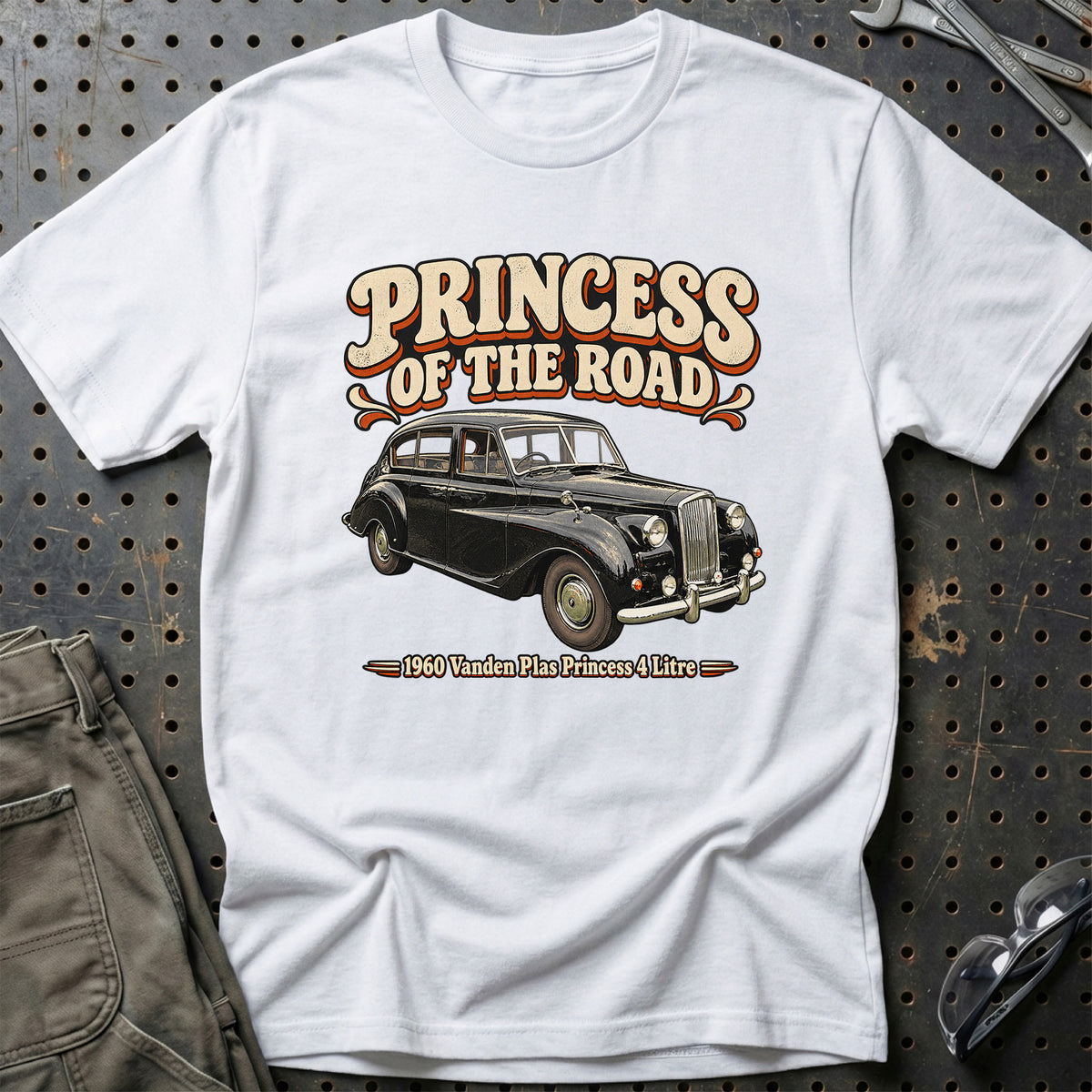 
Vanden Plas Princess 4 Litre 1960 – Princess of the Road T-Shirt – Hvid