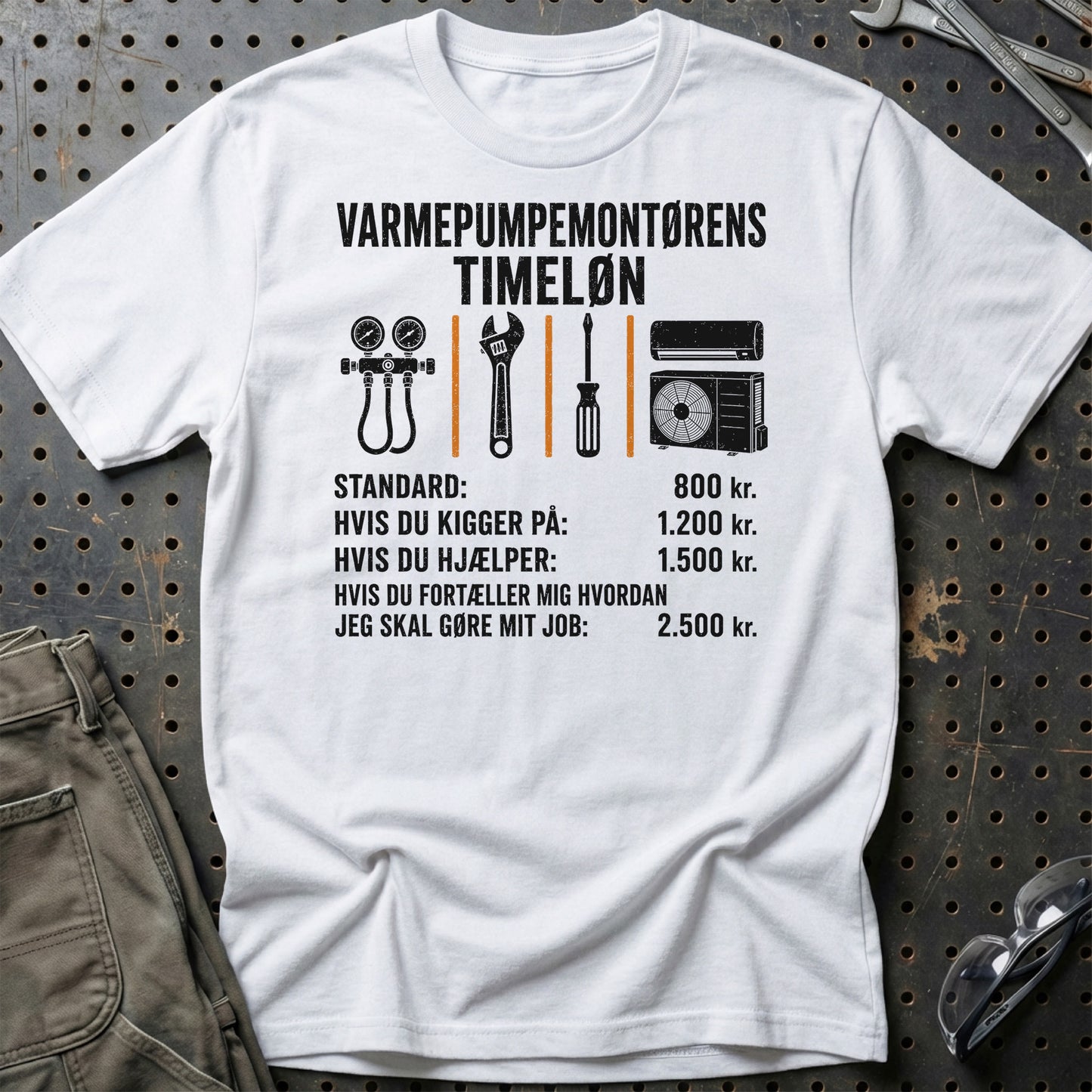 Varmepumpemontørens Timeløn - Unisex T-Shirt , Bomuld