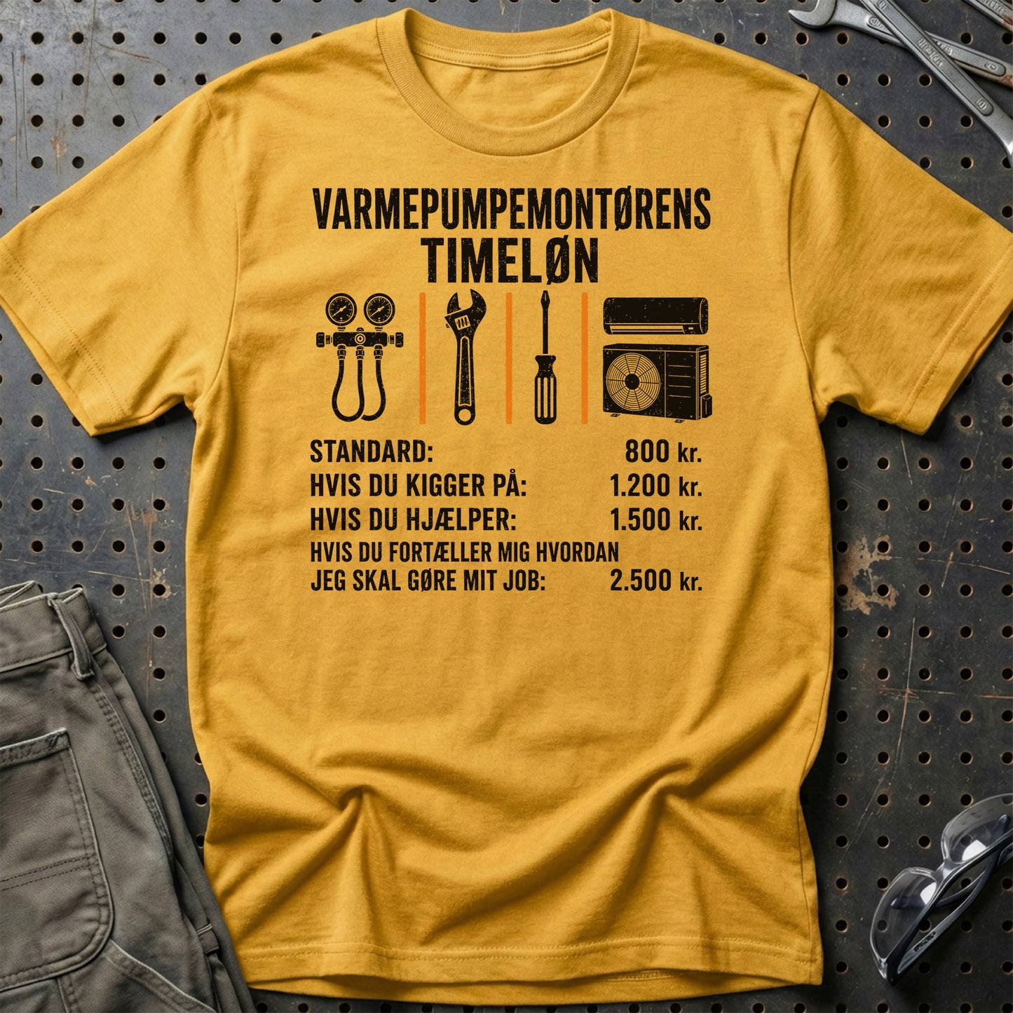 Varmepumpemontørens Timeløn - Unisex T-Shirt , Bomuld
