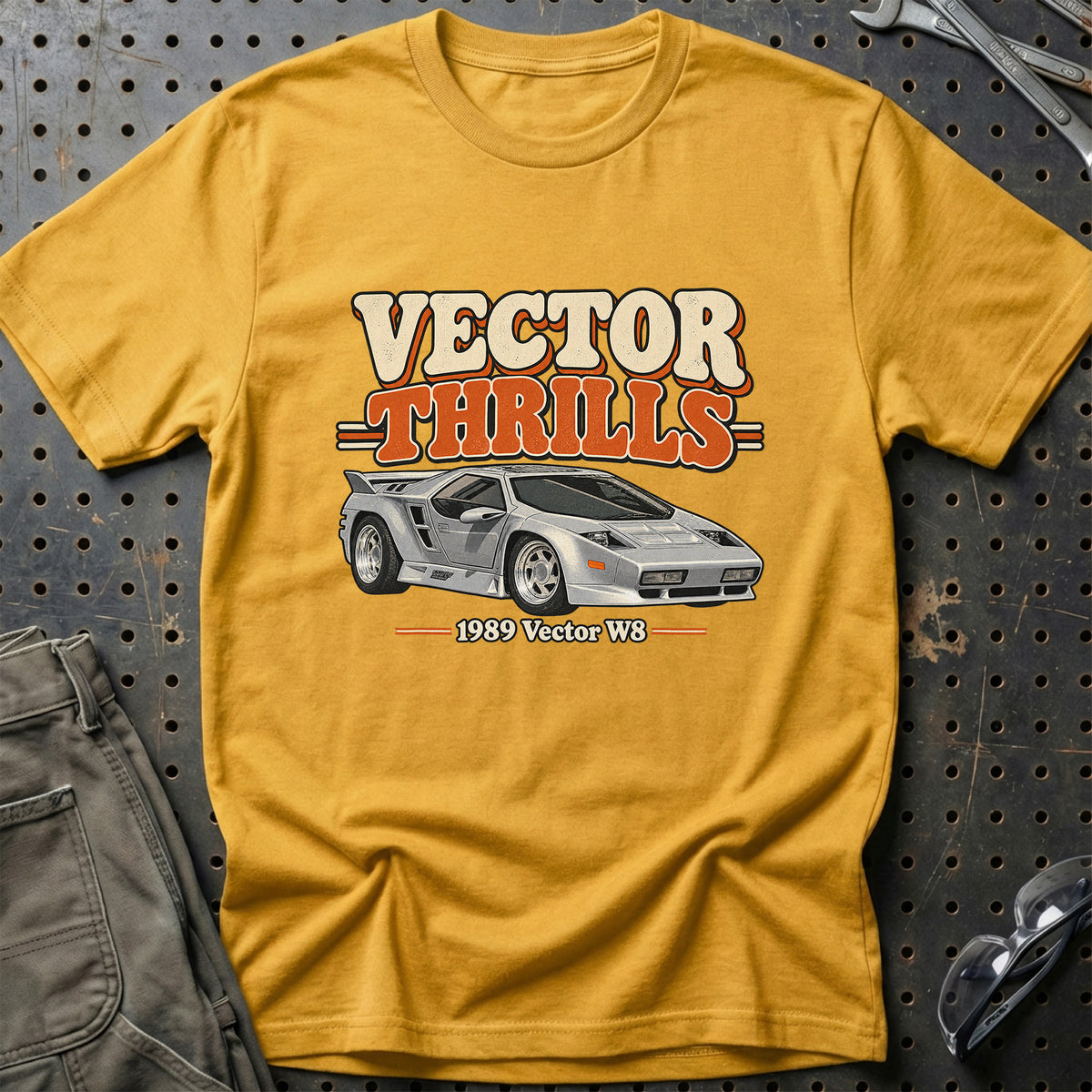 
Vector W8 1989 – Vector Thrills T-Shirt – Guld
