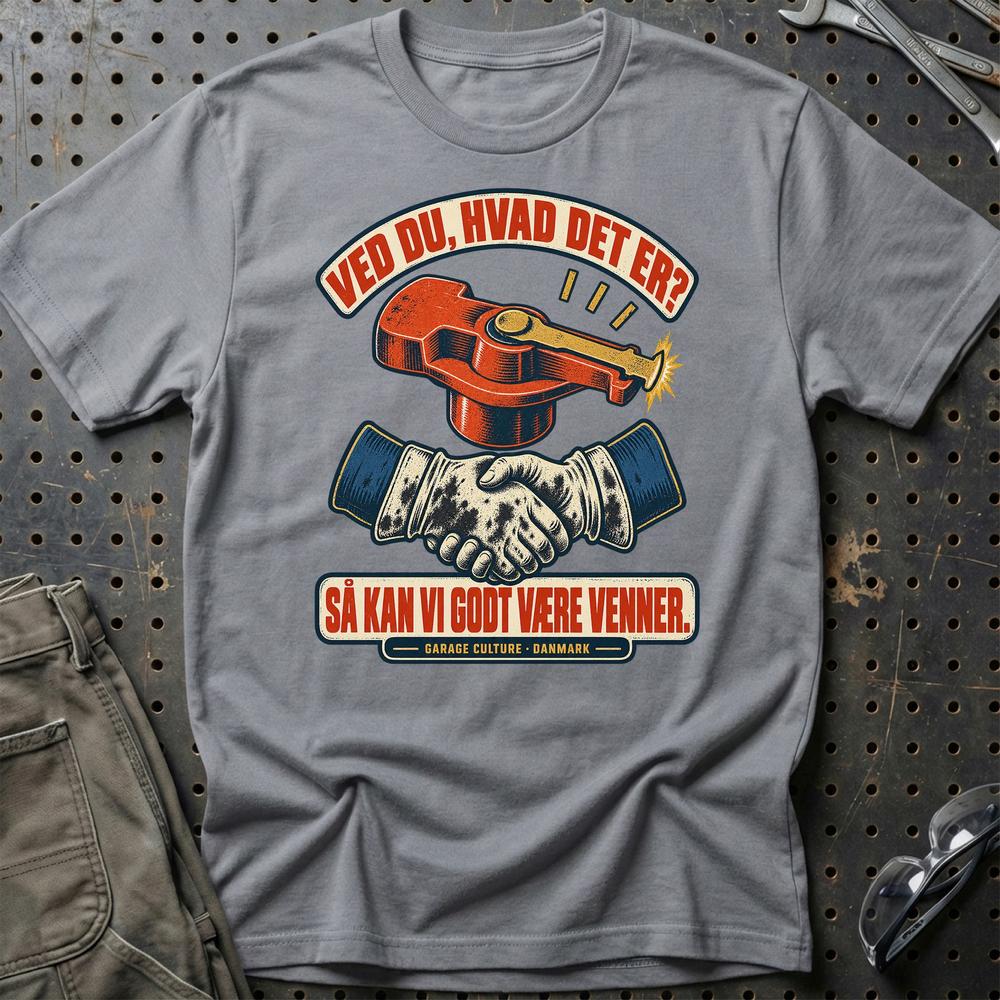 
Produktbillede af Ved Du Hvad Det Er – Så Kan Vi Godt Være Venner T-Shirt