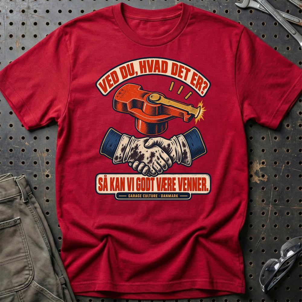 
Produktbillede af Ved Du Hvad Det Er – Så Kan Vi Godt Være Venner T-Shirt