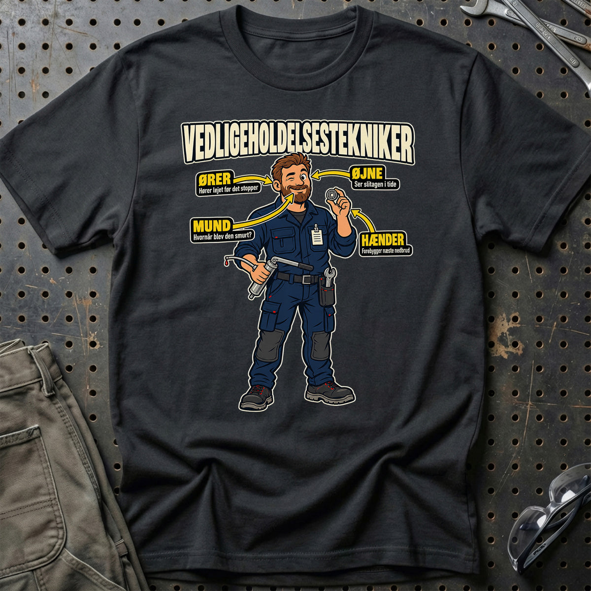 Vedligeholdelsestekniker – Anatomi T-Shirt-Beklædning-Garage Culture-Sort-S-Garage Culture Shop- garage - man cave - merchandise
