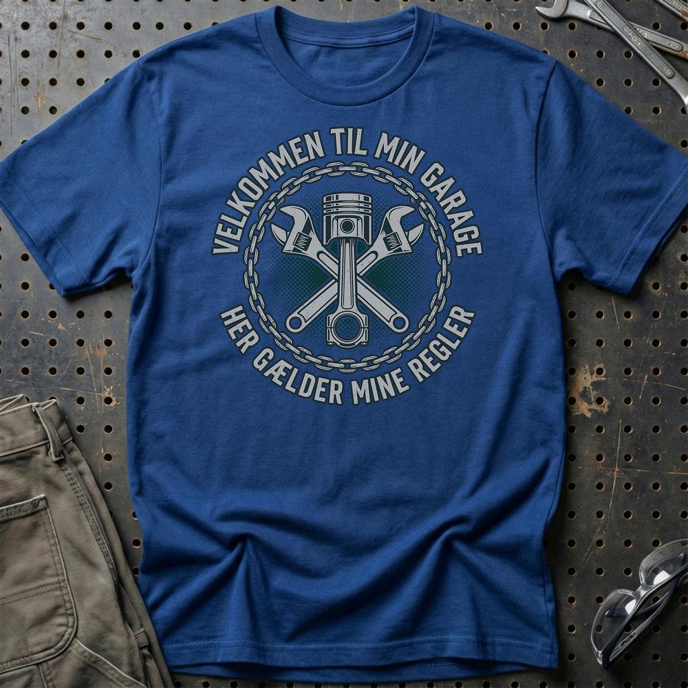 Velkommen Til Min Garage – Her Gælder Mine Regler - Unisex T-Shirt , Bomuld-Beklædning-Garage Culture-Blå Royal-S-Garage Culture Shop- garage - man cave - merchandise