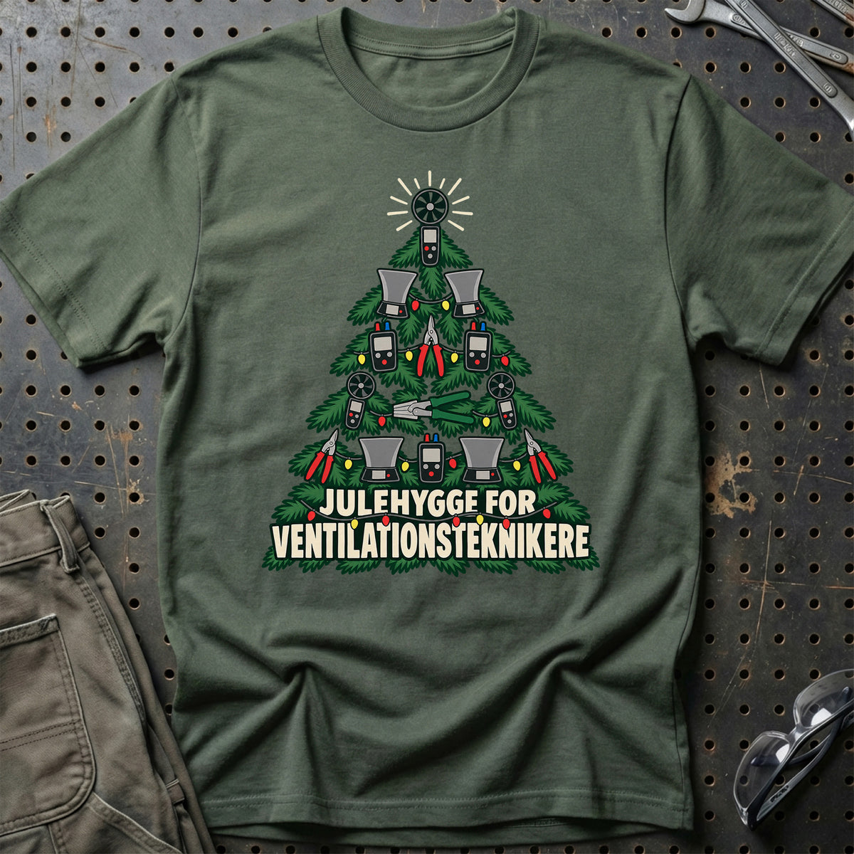 
Ventilationstekniker – Julehygge – Unisex T-Shirt – Grøn Militær