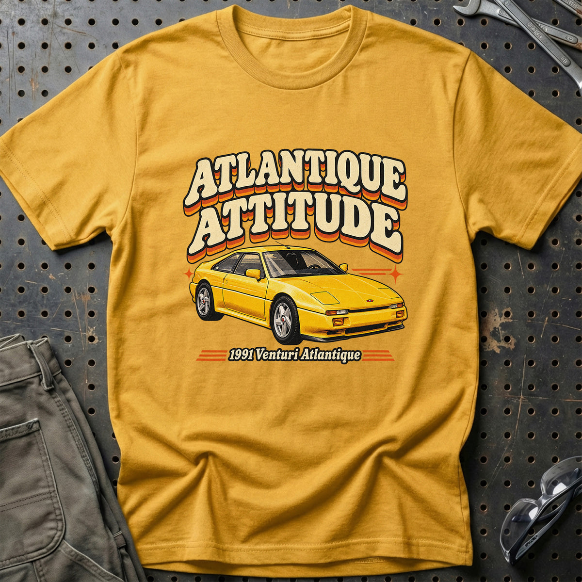 
Venturi Atlantique 1991 – Atlantique Attitude T-Shirt – Guld