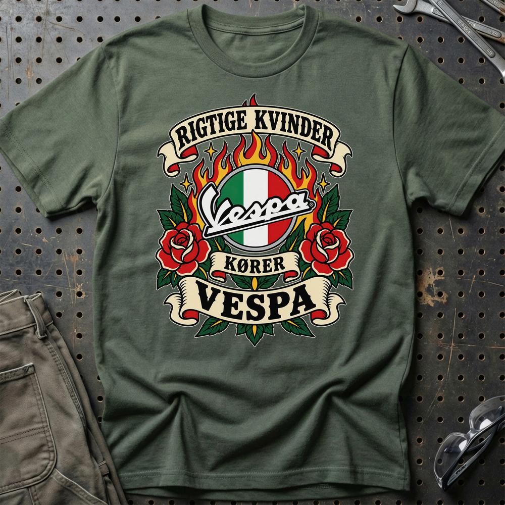 
Produktbillede af Vespa Rigtige Kvinder Kører – Roser og Flammer T-Shirt