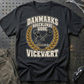 Vicevært – Danmarks Nogenlunde Gode T-Shirt – Sort