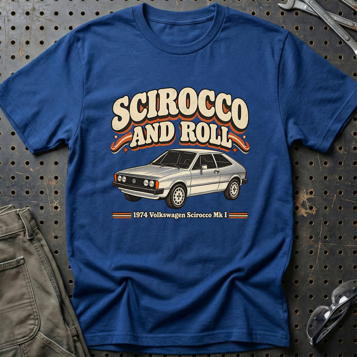 
Volkswagen Scirocco Mk I 1974 – Scirocco and Roll T-Shirt – Blå Royal
