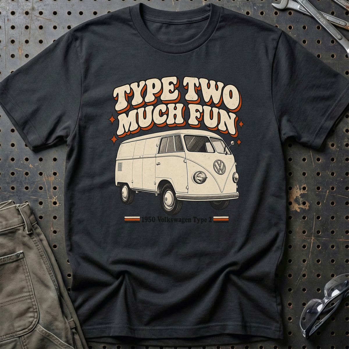 
Volkswagen Type 2 1950 – Type Two Much Fun T-Shirt – Sort