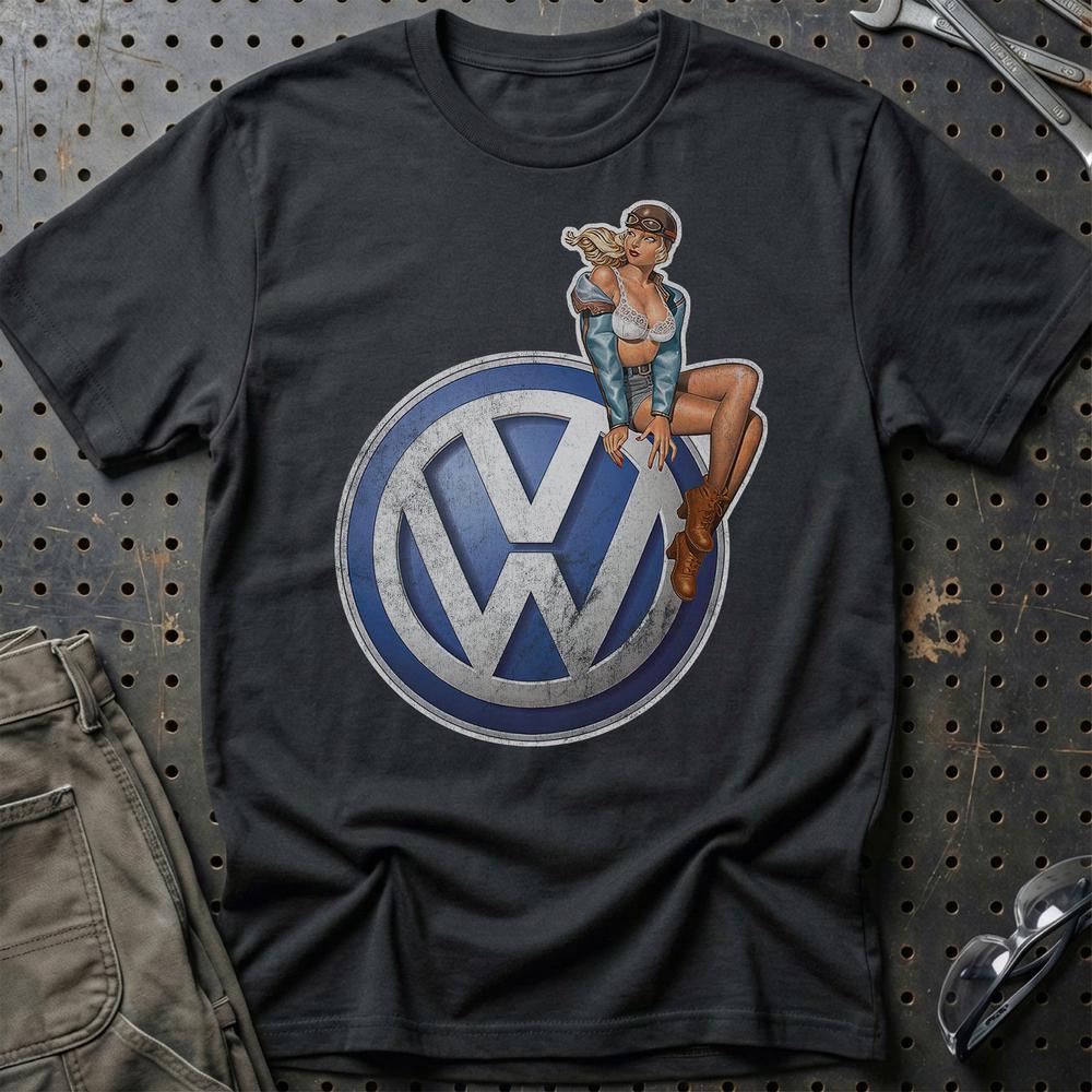 Volkswagen VW Pinup T-Shirt-Beklædning-VW-Sort-S-Garage Culture Shop- garage - man cave - merchandise