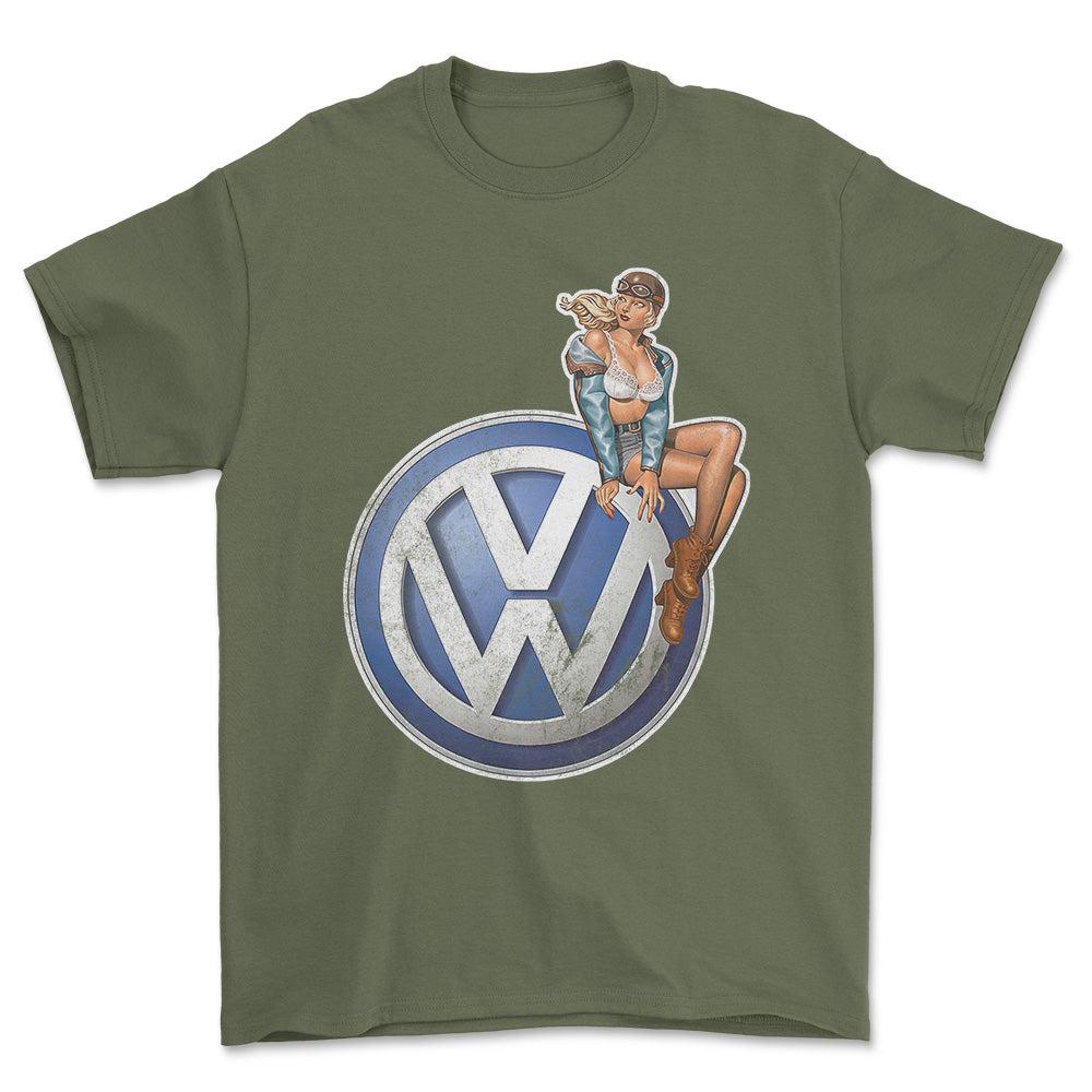 Volkswagen VW Pinup - Unisex T-Shirt , Bomuld-Beklædning-VW-Grøn Militær-S-Forside-Garage Culture Shop- garage - man cave - merchandise