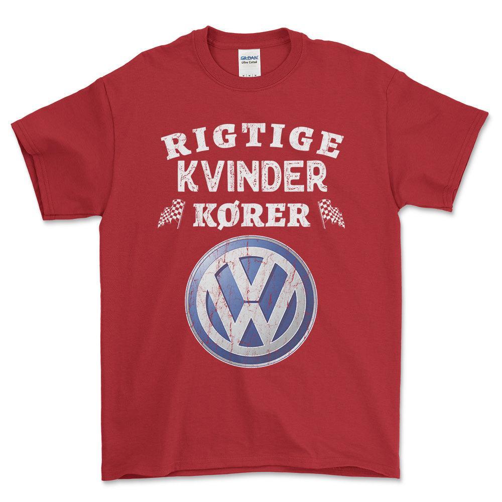 Volkswagen VW Rigtige Kvinder Kører - Unisex T-Shirt , Bomuld-Beklædning-VW-Rød-S-Forside-Garage Culture Shop- garage - man cave - merchandise
