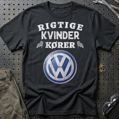 Volkswagen VW Rigtige Kvinder Kører - Unisex T-Shirt , Bomuld-Beklædning-VW-Sort-S-Garage Culture Shop- garage - man cave - merchandise