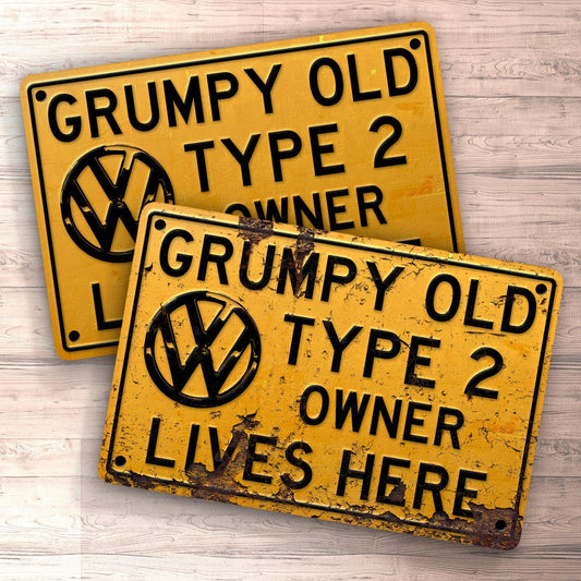 Volkswagen VW Type 2 Grumpy Old VW Type 2 Owner Lives Here Skilte, Musemåtte, Dørmåtte-Skilte-VW-Garage Culture Shop- garage - man cave - merchandise