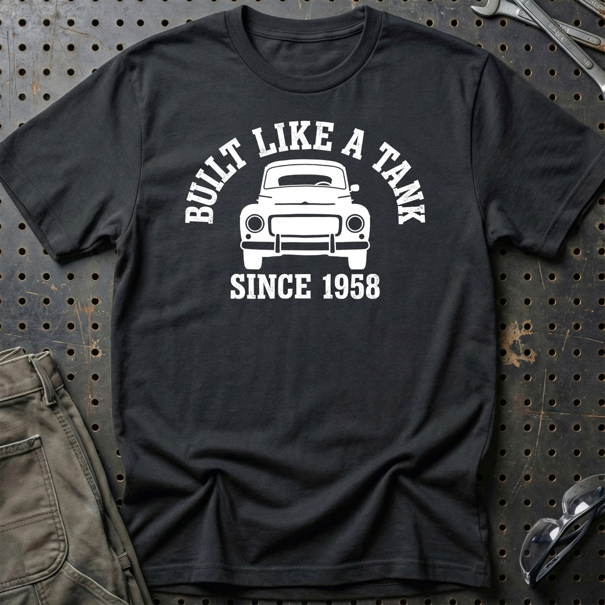 
Volvo 544 built Like A Tank T-Shirt – Sort