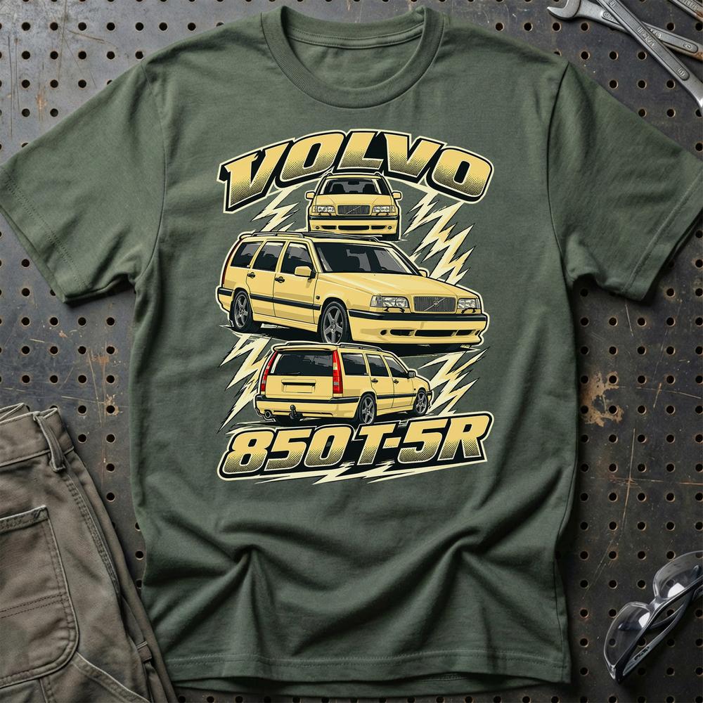 Volvo 850 T-5R T-Shirt-Beklædning-Volvo-Grøn Militær-S-Garage Culture Shop- garage - man cave - merchandise