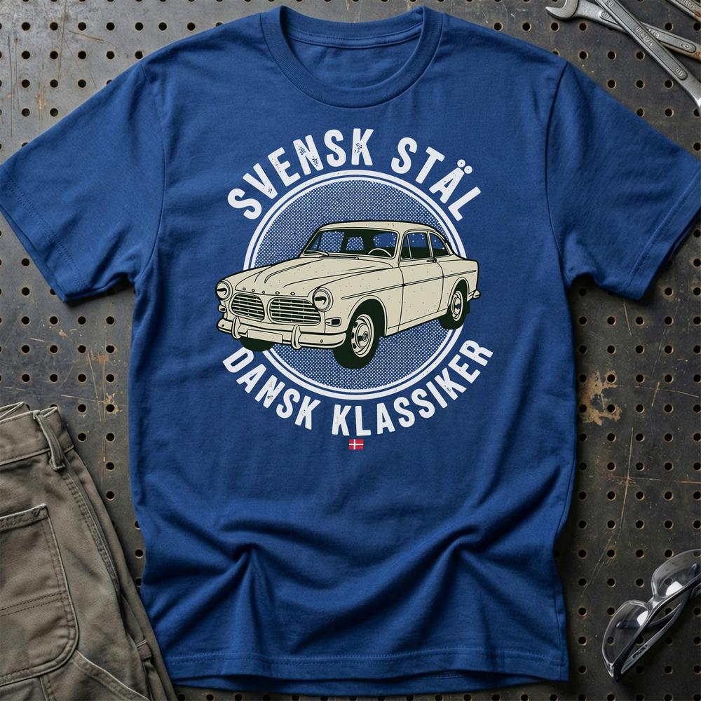 Volvo Amazon Svensk Stål Dansk Klassiker T-Shirt-Beklædning-Volvo-Blå Royal-S-Garage Culture Shop- garage - man cave - merchandise