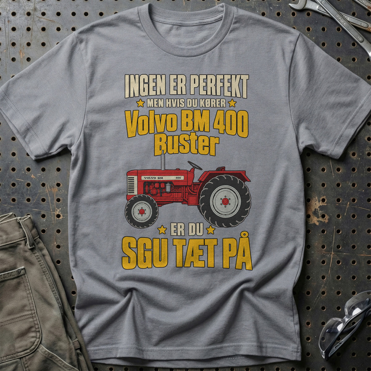 Volvo BM 400 Buster – Ingen Er Perfekt T-Shirt-Beklædning-Volvo BM-Grå Sport-S-Garage Culture Shop- garage - man cave - merchandise