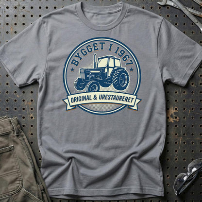 Volvo BM 800 1967 T-Shirt – Original & Urestaureret - Unisex T-Shirt-Beklædning-Volvo BM-Grå Sport-S-Garage Culture Shop- garage - man cave - merchandise