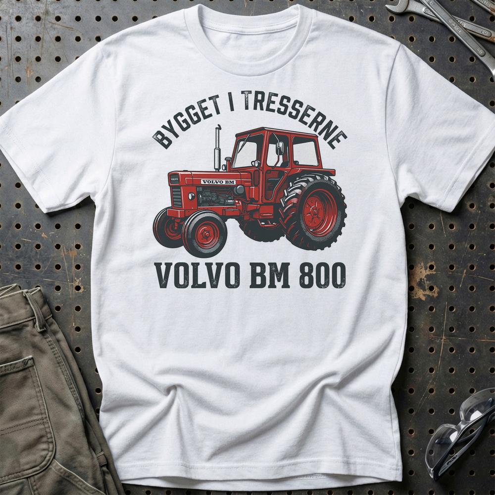 Volvo BM 800 - Bygget i Tresserne T-Shirt-Beklædning-Volvo BM-Hvid-S-Garage Culture Shop- garage - man cave - merchandise