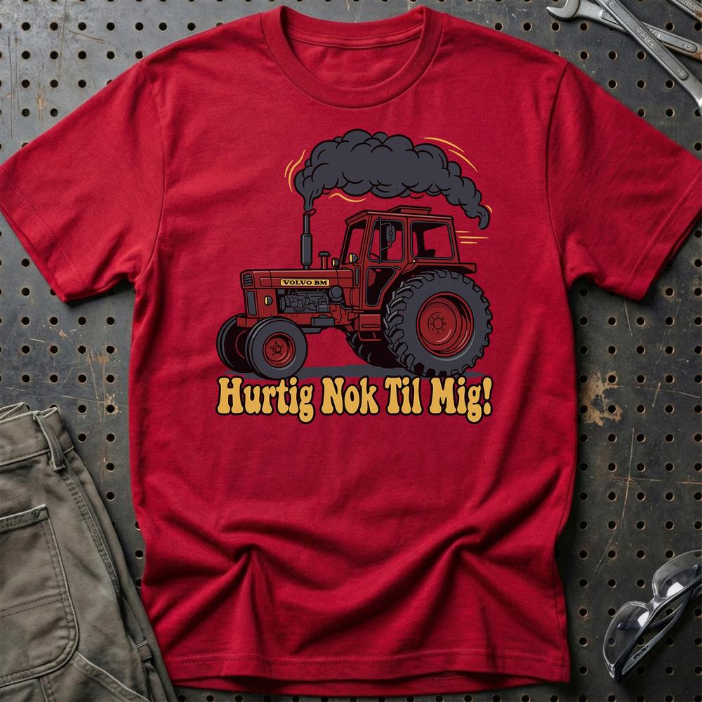 Volvo BM 800 T-Shirt - Hurtig Nok Til Mig T-Shirt-Beklædning-Volvo BM-Rød-S-Garage Culture Shop- garage - man cave - merchandise