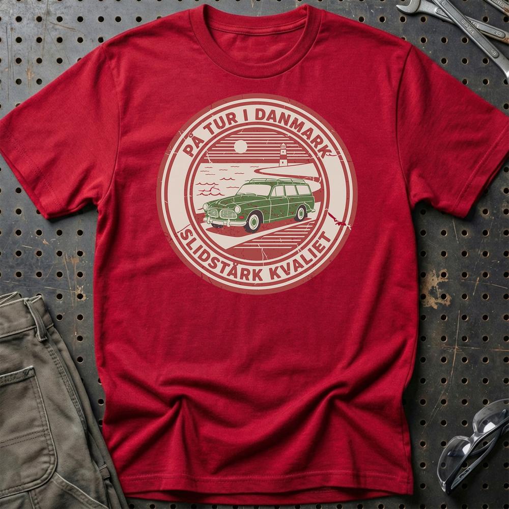 Volvo På Tur I Danmark Slidstærk Kvalitet - Unisex T-Shirt-Beklædning-Volvo-Rød-S-Garage Culture Shop- garage - man cave - merchandise